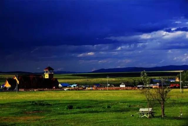 朱日和景区介绍,朱日和景区探秘,一览壮美风光与丰富文化