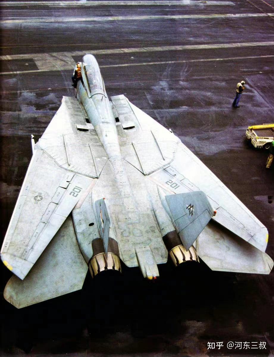 歼-15舰载机,探索知乎上的航空传奇,歼-15舰载机,航空传奇在知乎上揭秘