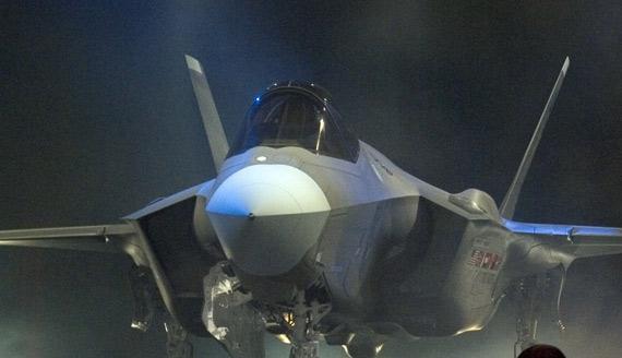 歼-16与F-35,空中力量的对比与前瞻,歼-16与F-35,空中力量对比及前瞻分析