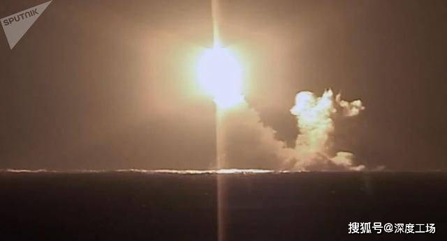 俄罗斯核弹发射程序,深度解析与探讨,俄罗斯核弹发射程序深度解析,内部操作、机制与探讨