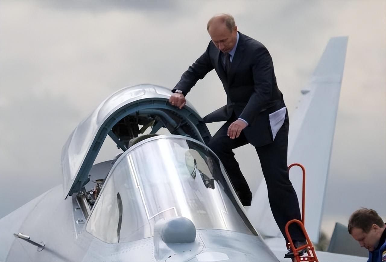 普京发表讲话谈俄遭袭击，坚定立场，展现大国担当，普京发表讲话回应俄遭袭击事件，坚定立场展现大国担当