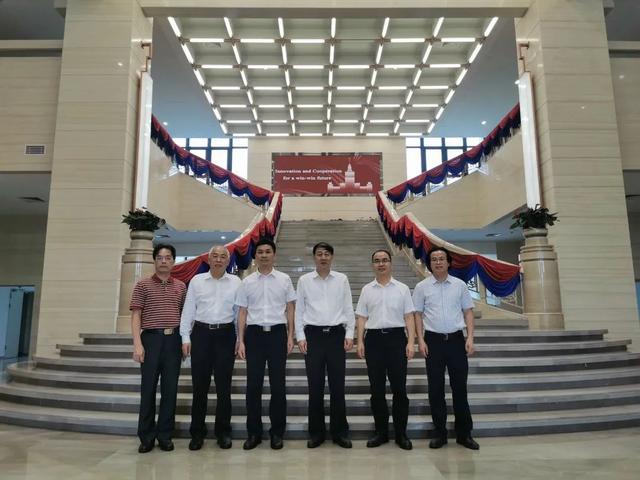 方岱宁院士老婆,一位令人敬佩的女性背后的故事,方岱宁院士妻子背后的故事,令人敬佩的女性的独特旅程