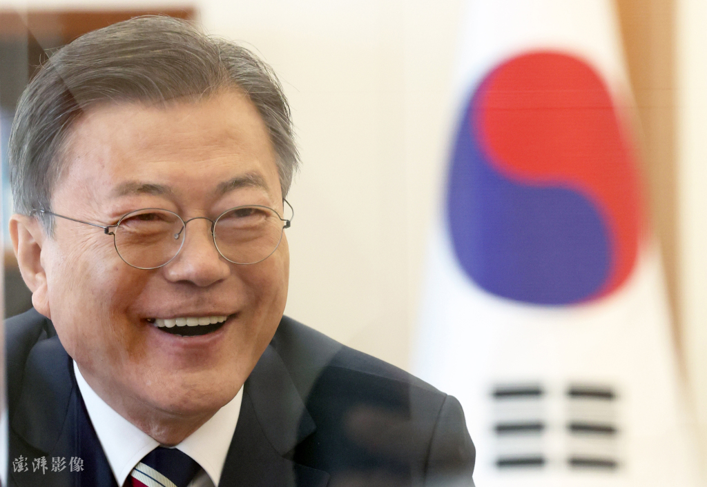 文在寅任期内的中国政策,深化交流,促进合作,文在寅任期内深化中韩交流,促进中国政策合作发展