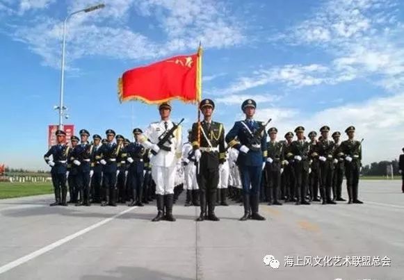 三军仪仗队陈嘉怡，荣耀与担当的典范，三军仪仗队陈嘉怡，荣耀典范与担当之典范