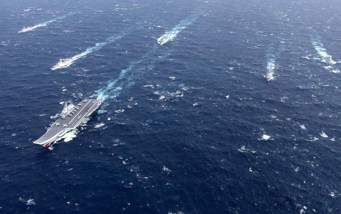 我国第二艘航母,迈向深蓝,展现大国力量,大国力量展现,我国第二艘航母迈向深蓝