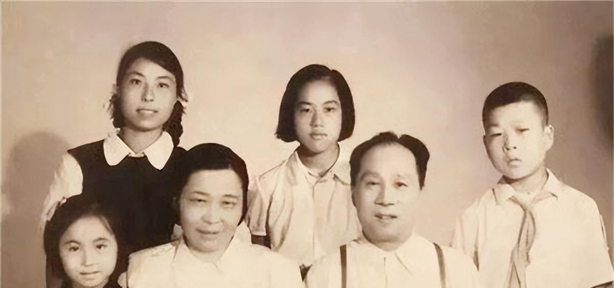 战略支援部队工资标准,构建合理薪酬体系以激励军事人才,战略支援部队薪酬体系改革,构建合理薪酬体系激励军事人才发展