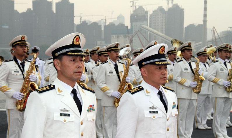 辽宁舰的首任舰长,引领中国海军走向深蓝的不懈探索者,辽宁舰首任舰长,引领中国海军走向深蓝的不懈探索者