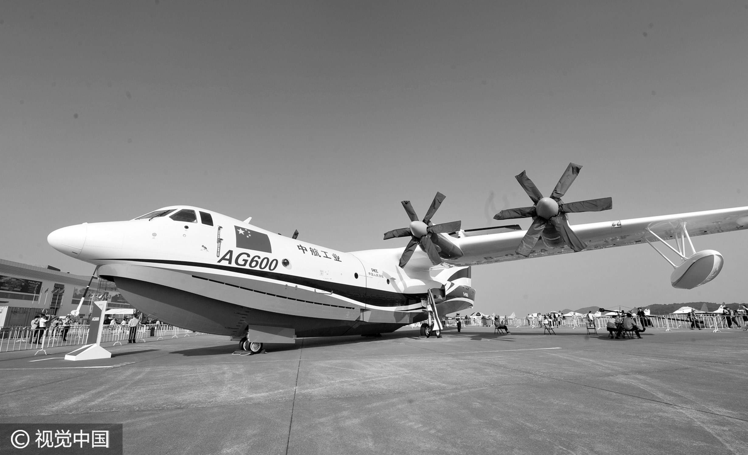 蛟龙600成功首飞,中国航空工业的崭新里程碑,蛟龙600成功首飞,中国航空工业的辉煌里程碑
