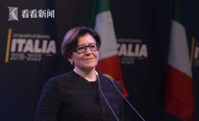 现任意大利女国防部长，领导力与智慧的杰出代表，意大利女国防部长，领导力与智慧的闪耀代表