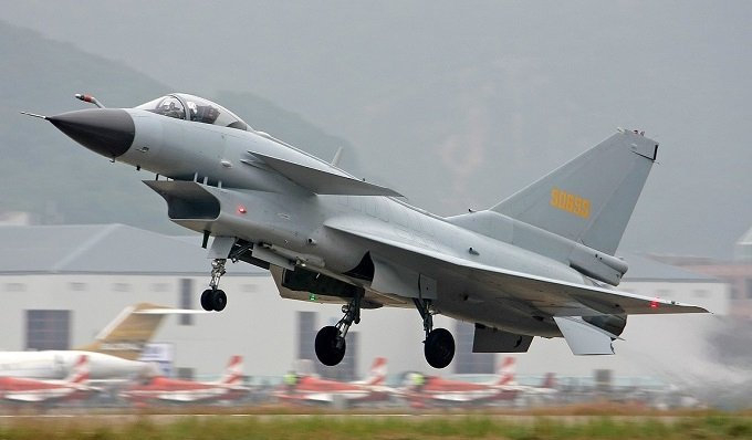 歼-10战斗机机体强度探究，歼-10战斗机机体强度深度解析