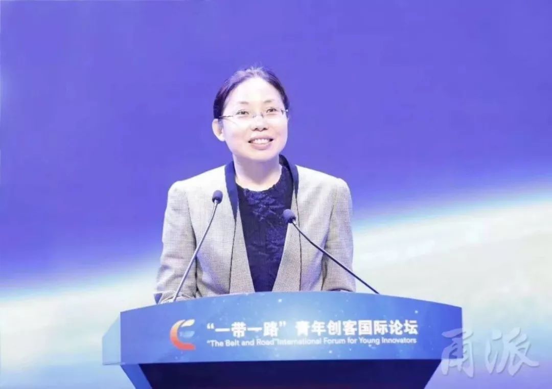 东部战区汪鸿雁,军旅生涯中的卓越领导者,东部战区汪鸿雁,军旅生涯的领导力典范