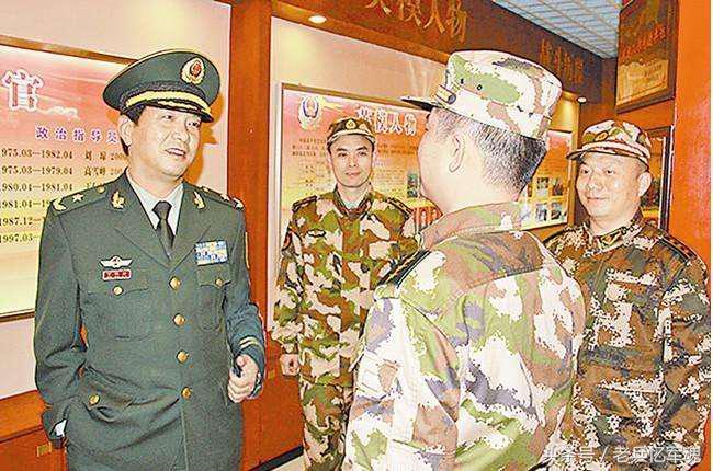 丁晓兵晋升仪式,荣耀时刻,铸就未来领军之材,丁晓兵晋升仪式,荣耀时刻,塑造未来领军人才