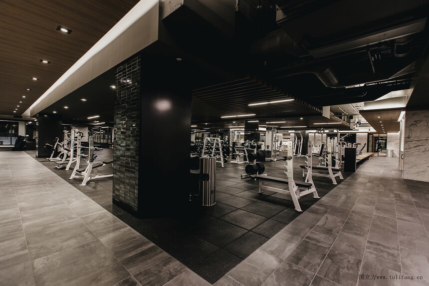 健身房效果图片大全,激发你的运动激情,健身房动力源泉,激励人心的运动效果图片集