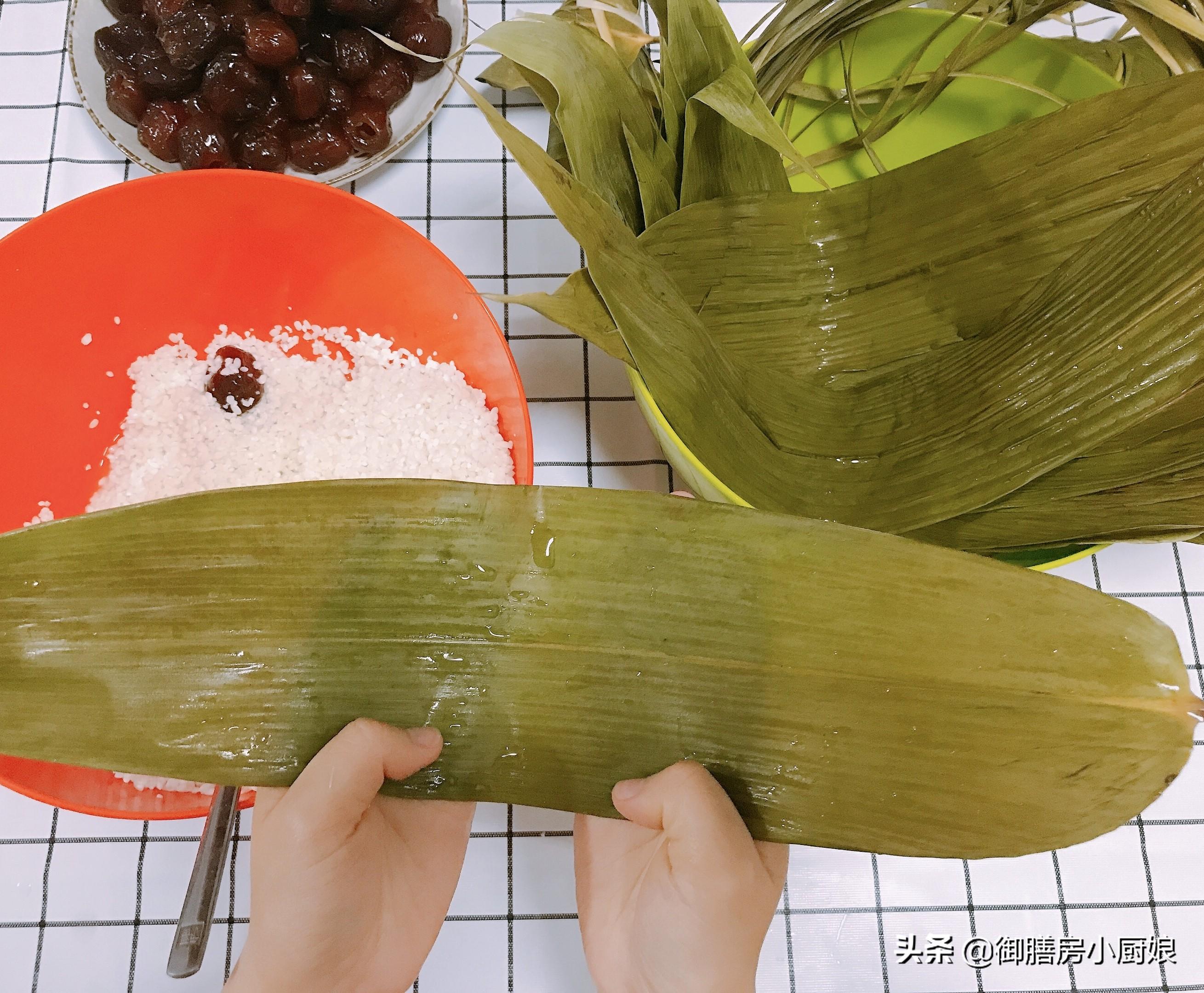 包粽子步骤详解,从选材到成品的全过程,包粽子全过程详解,从选材到成品的步骤指南