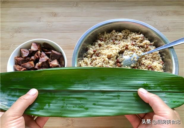 包粽子步骤详解,从选材到成品的全过程,包粽子全过程详解,从选材到成品的步骤指南