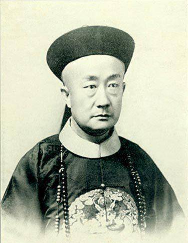 王鼎杰与凤凰军机处,探索现代国防建设的深度联动,王鼎杰与凤凰军机处,深度联动探索现代国防建设之道