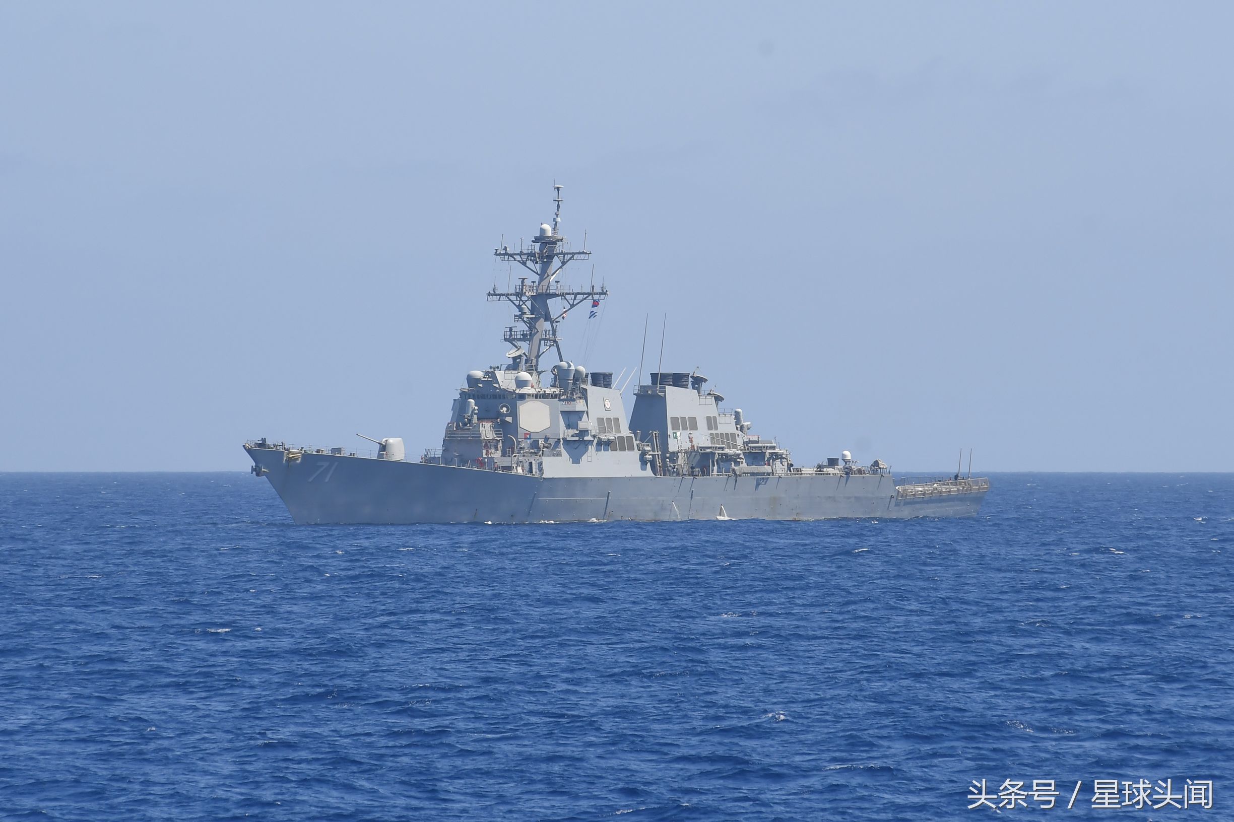 驱逐舰,现代海战中的关键角色,现代海战核心角色,驱逐舰的力量与战略