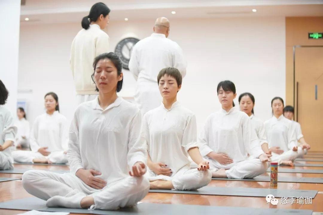 悠季瑜伽证书，探索瑜伽之旅的权威认证，悠季瑜伽证书，瑜伽探索之旅的权威认证