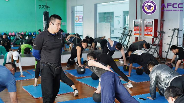 健身教练培训学校排名前十,探寻最佳学习平台,健身教练培训学校排名TOP10,探寻最佳学习平台