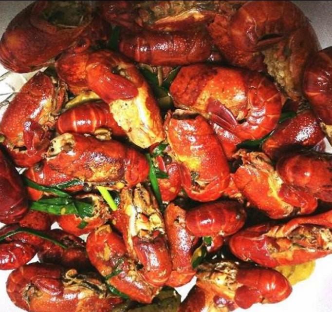 麻辣小龙虾,一道让人垂涎三尺的美食佳肴,麻辣小龙虾,让人垂涎三尺的佳肴盛宴