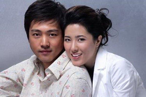 演员曾黎老公的神秘面纱,个人简历与现任职务揭秘,曾黎老公神秘身份揭晓,个人简历与现任职务揭秘