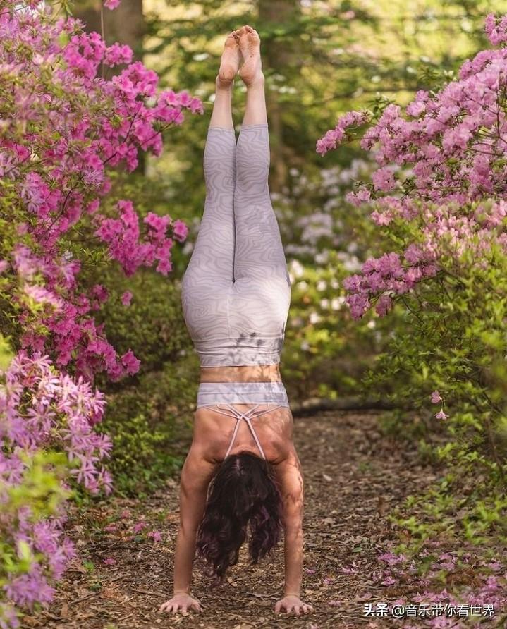 探索美丽的瑜伽图片,一种身心合一的艺术,瑜伽之美,身心合一的艺术探索