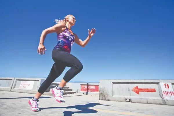 女生早上晨跑的黄金时间，女生早上晨跑的黄金时段，开启健康新一天的最佳时刻