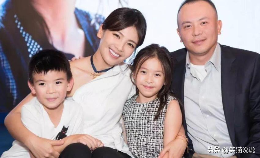 王紫嫣，绽放的花朵，人生的璀璨明星，王紫嫣，璀璨明星之花的人生绽放