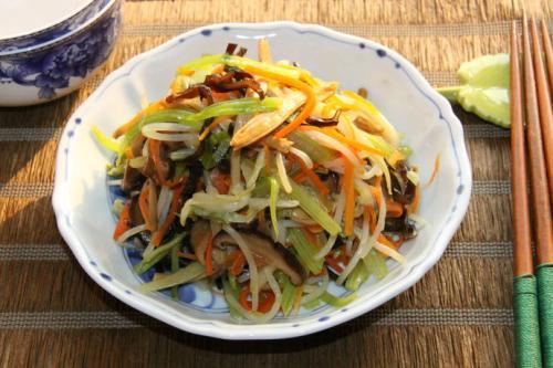 家常素菜100道,美味与健康并存,家常素菜100道,美味与健康,双享并行