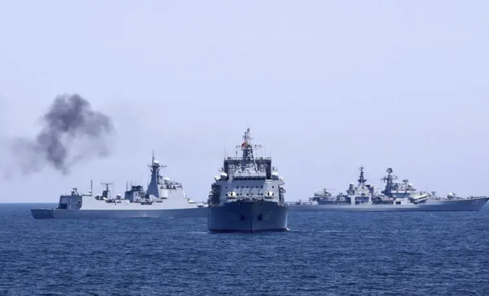 全球瞩目，2022中俄军演震动西方，全球瞩目！中俄联合军演震撼西方，展现大国合作力量