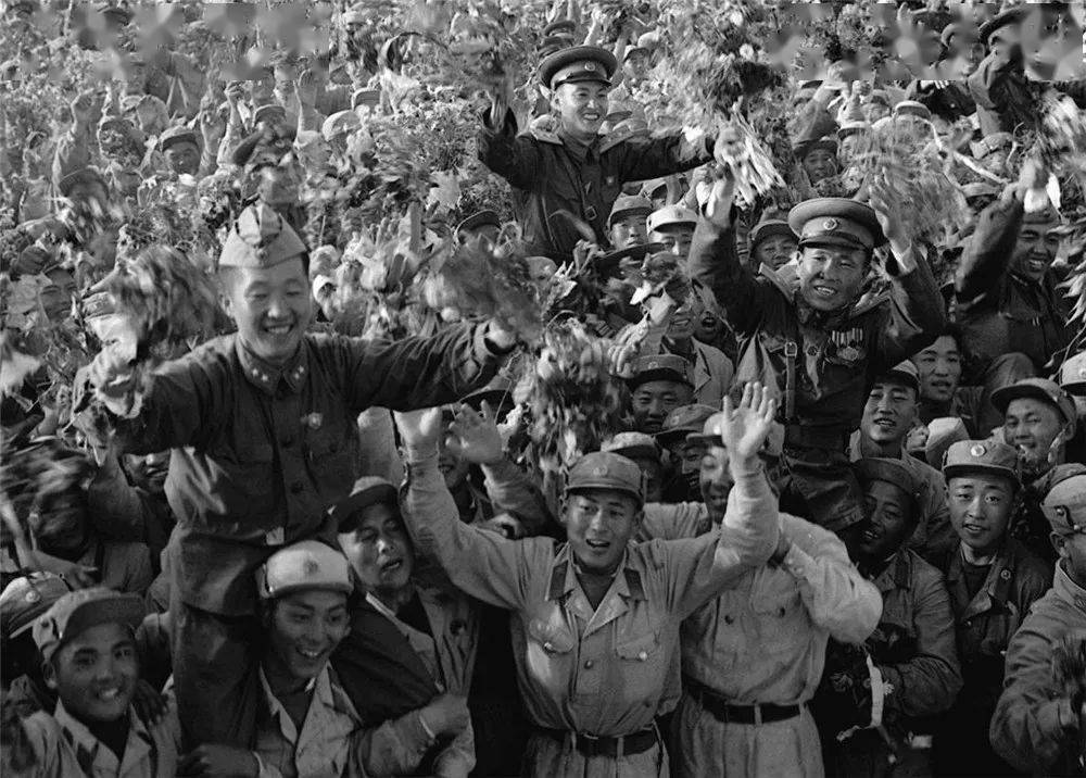 幼儿合唱中国人民志愿军军歌,传承英雄精神,播种爱国情怀,幼儿合唱中国人民志愿军军歌,传承英雄精神,播种爱国情怀的种子