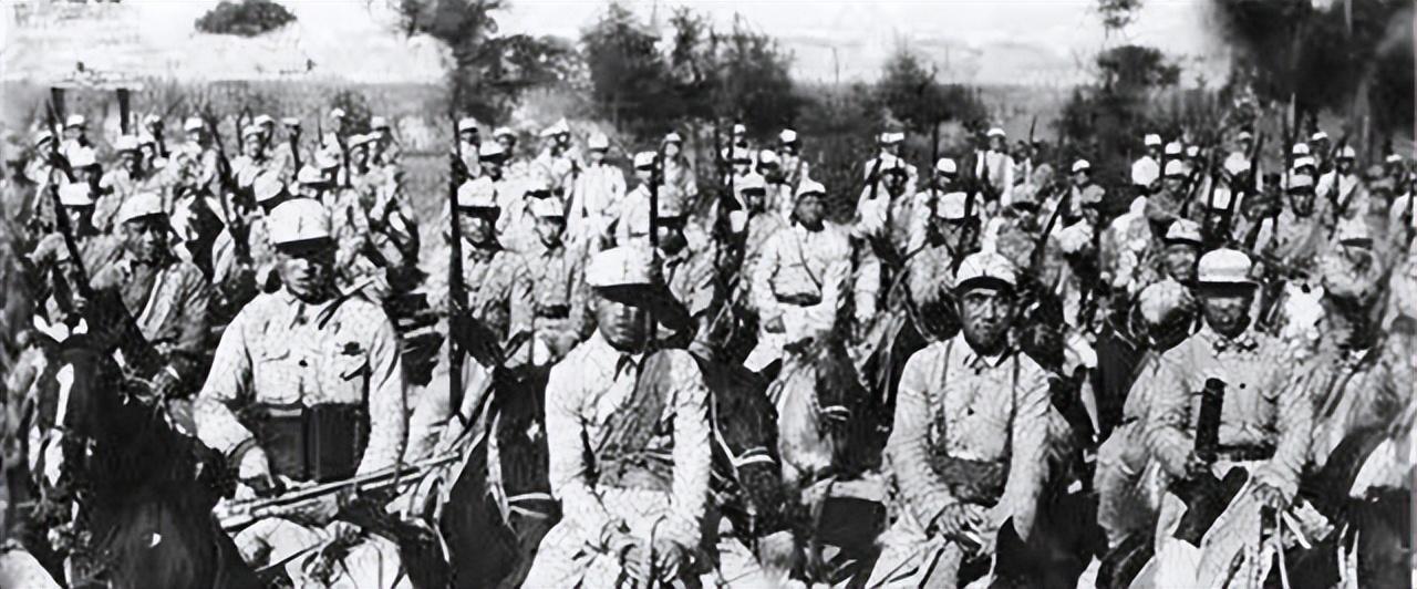 美女诱惑士兵，历史与文化的交织视角，美女诱惑士兵，历史与文化视角下的交织探讨