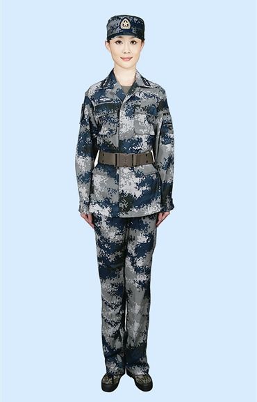 新式城市迷彩服图片，时尚与功能的完美结合，时尚与功能兼备，新款城市迷彩服图片展示