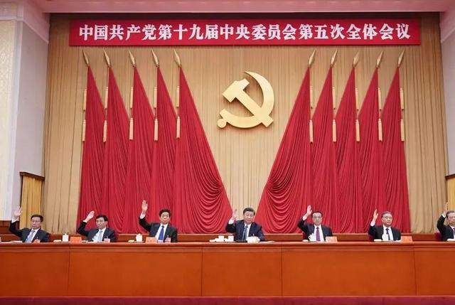 新澳六叔公三中三259,传奇人物与神秘数字的背后故事,揭秘传奇人物新澳六叔公三中三背后的神秘数字与故事