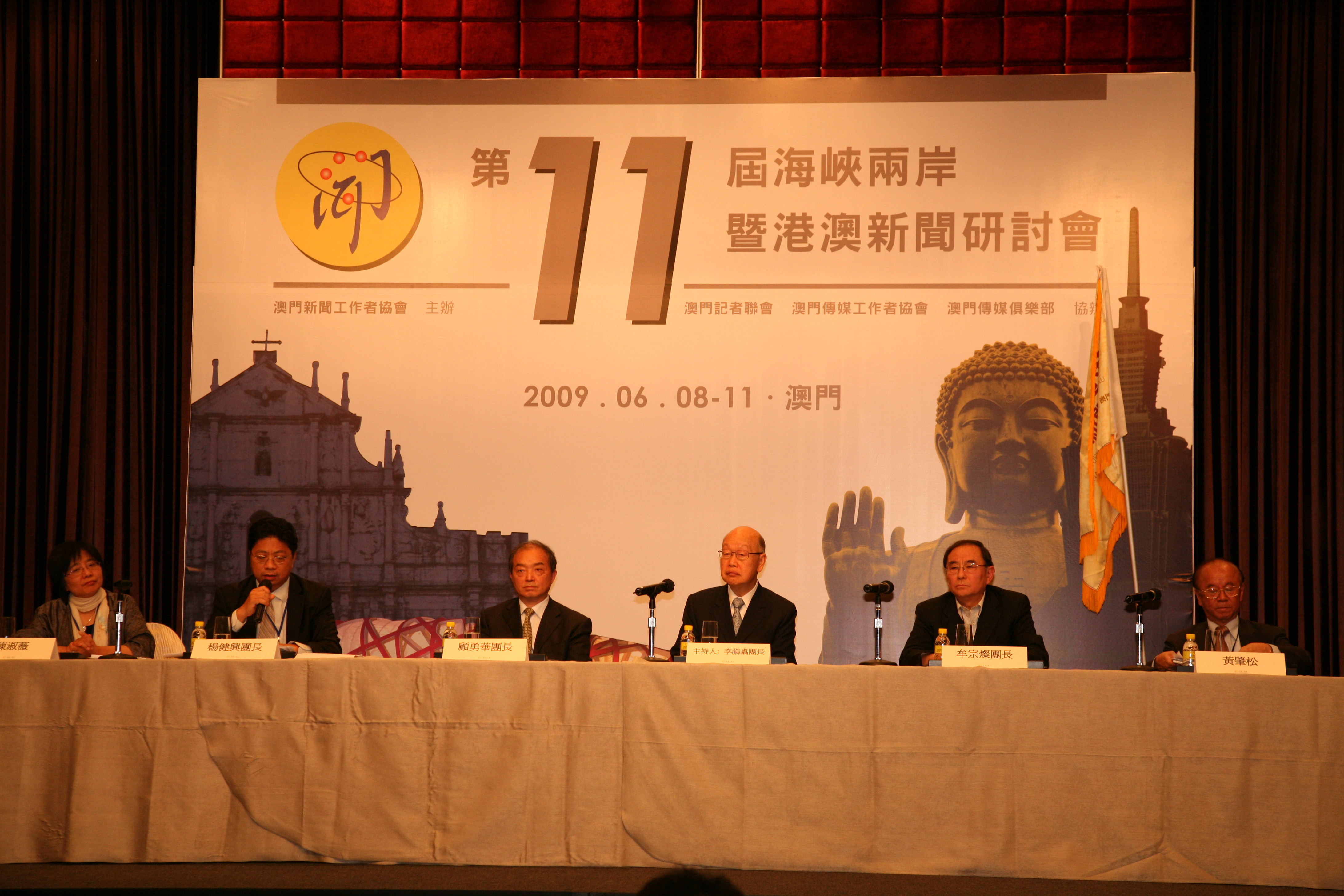 海峡两岸新闻图片，记录历史，传递情感，海峡两岸新闻图片，记录历史，传承情感