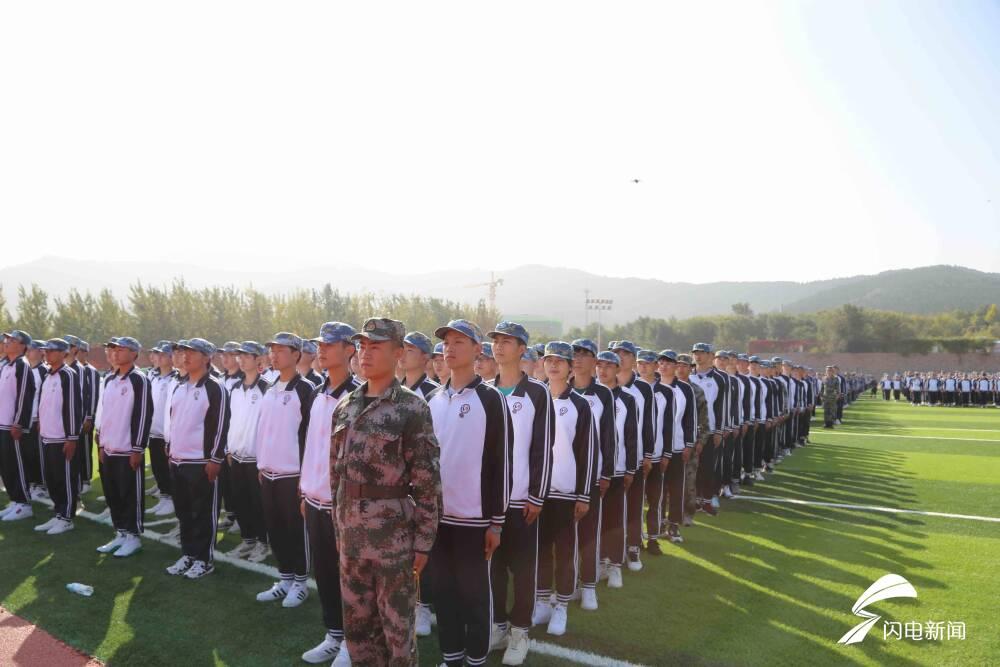 军训阅兵方阵，荣耀与精神的展现，军训阅兵方阵，荣耀与精神的璀璨展现