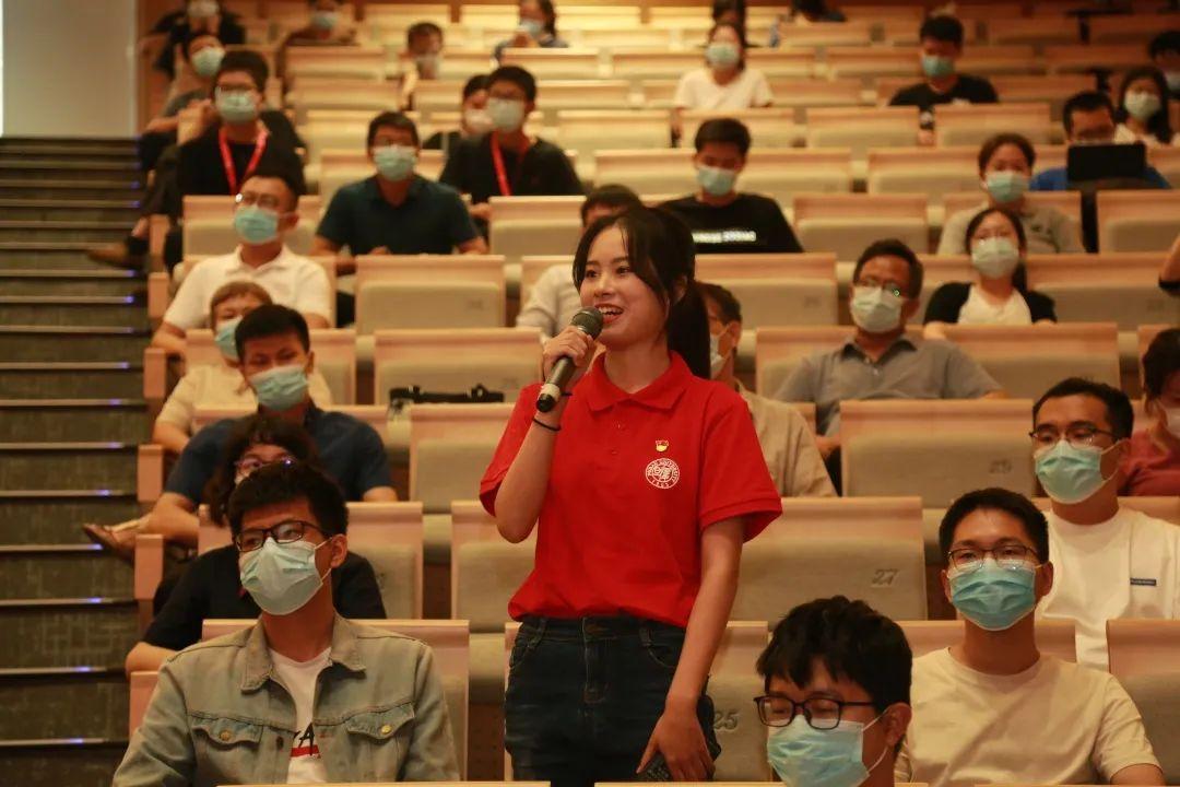 红旗颂，吕其明男声独唱的旋律传奇，红旗颂，吕其明男声独唱旋律传奇之旅