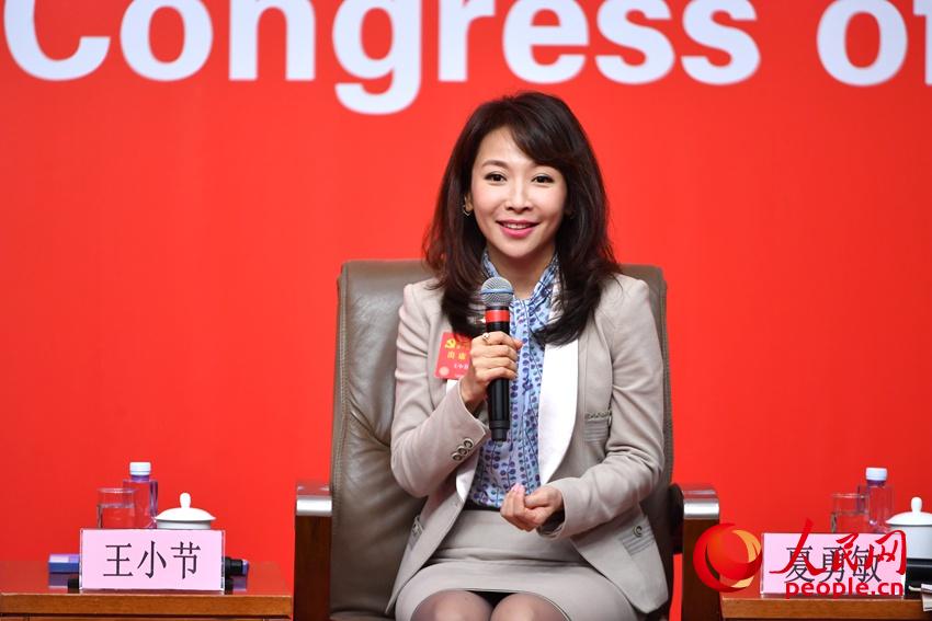 中央电视台著名女记者采访人的风采与洞察，中央电视台著名女记者采访人的独特风采与敏锐洞察