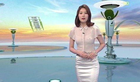 国防频道女主持人，闪耀在军事新闻领域的璀璨明珠，国防频道女主持人，军事新闻领域的璀璨明珠之星