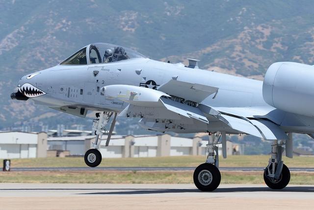 A-17攻击机的传奇与影响，A-17攻击机的传奇历程与深远影响