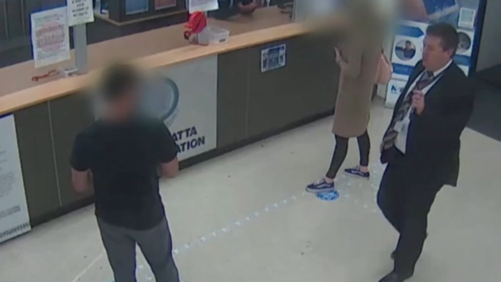 关于男子在女厕内脱裤自慰的警示与反思，男子在女厕内脱裤自慰事件，警示与反思的必要话题