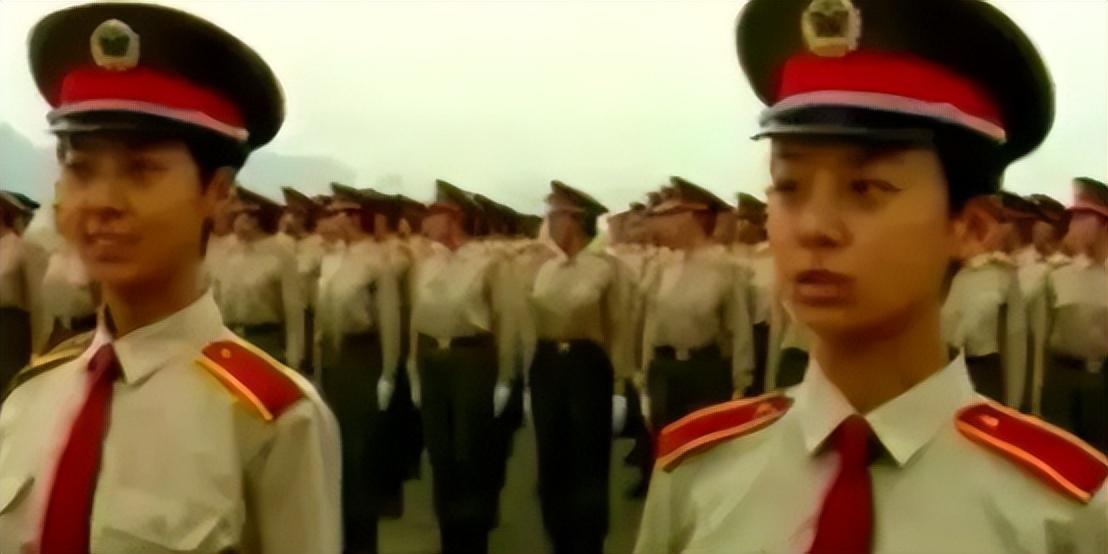 三军女兵方队领队是谁？英勇女性的力量展现，三军女兵方队领队揭秘，英勇女性的力量展现