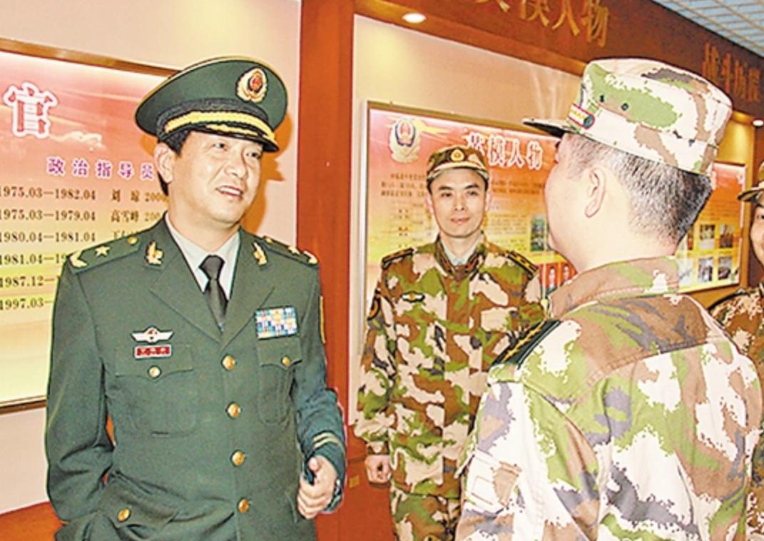 丁晓兵短文的深度解读，丁晓兵短文深度解读，揭示其内涵与价值