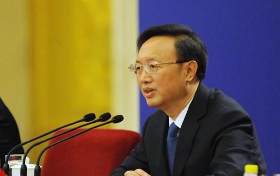 外交部部长助理与副司长职位比较探究，外交部部长助理与副司长职位深度比较与探究