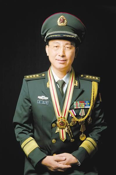 丁晓兵不再担任武警广西职务，一个时代的结束与新篇章的开启，丁晓兵离任武警广西职务，时代落幕与新篇章的启航