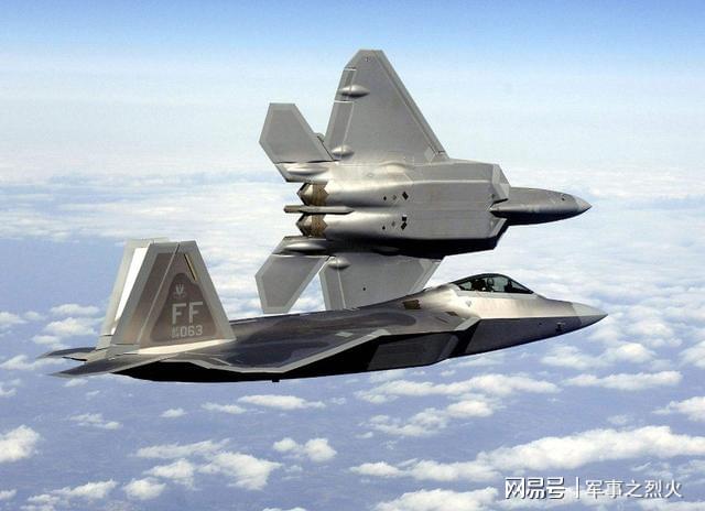 F22与F16，哪个更先进？，F22与F16，哪个战斗机更先进？