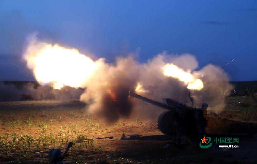 空降兵第十五军炮兵团，英勇无畏的炮兵力量，空降兵第十五军炮兵团，英勇炮兵力量的展现