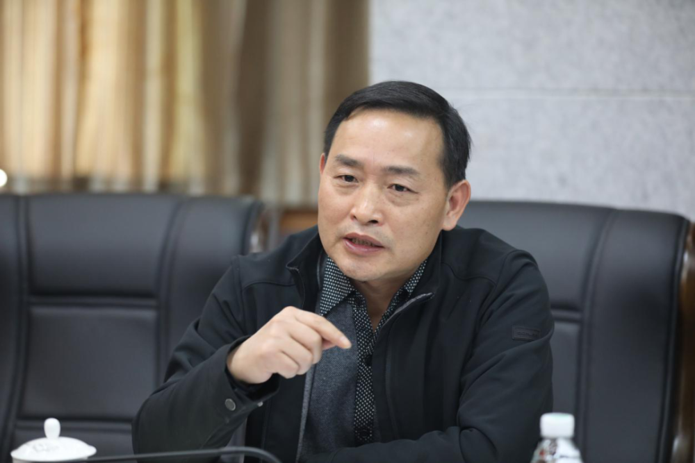 王中王一肖平，探索卓越之路，成就非凡人生，王中王一肖平，卓越之路与非凡人生的探索者