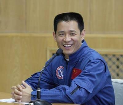聂海胜中将军衔，航天英雄的卓越成就与时代典范，聂海胜中将军衔，航天英雄的卓越成就引领时代典范