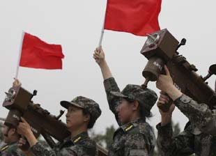 中国女民兵阅兵，展现新时代巾帼风采，中国女民兵阅兵，展现新时代巾帼英雄风采